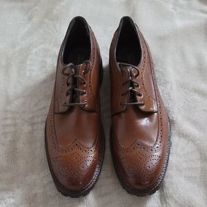 NWOB! Johnston & Murphy Classic Brown Leather Oxfords - Size 12